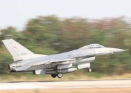 F-16越境轰炸，中国两个近邻大打出手