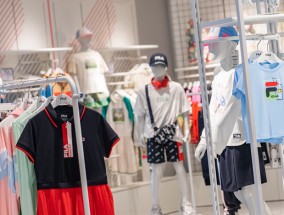 为什么越来越多运动品牌在开青少年专门店？