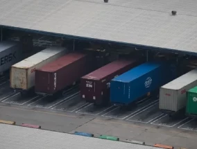 进口商囤积现金并转移库存 以规避特朗普关税风险